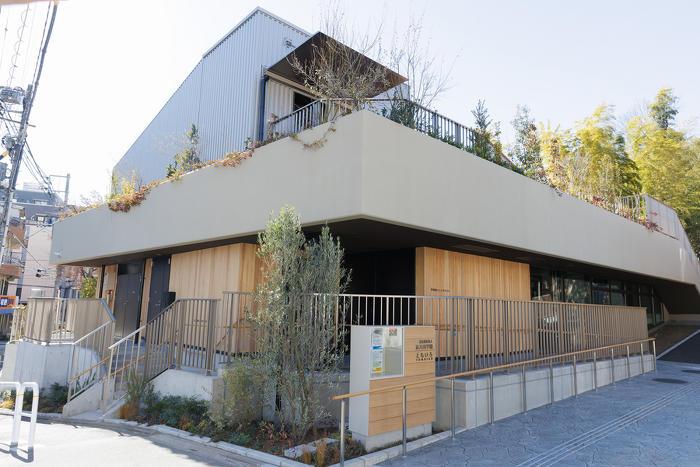 「世界樹カフェ＆ギャラリー」外観写真