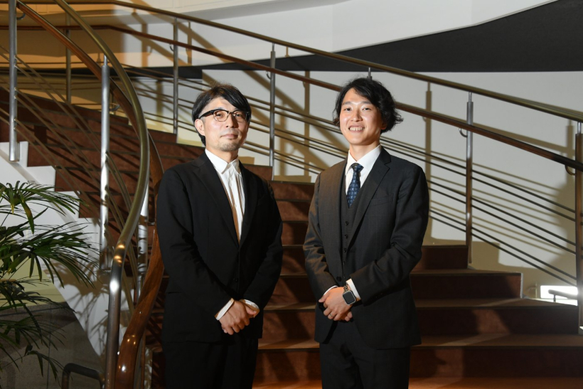 ドワンゴ 高橋 薫さん(「ポルタメタ」プロジェクト チーフプロデューサー)(写真左) KADOKAWA 小池 翼さん(「ポルタメタ」プロジェクト ディレクター)